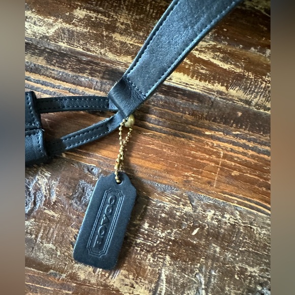 Vintage 🇺🇸Coach Handbag in black - Picture 10 of 14
